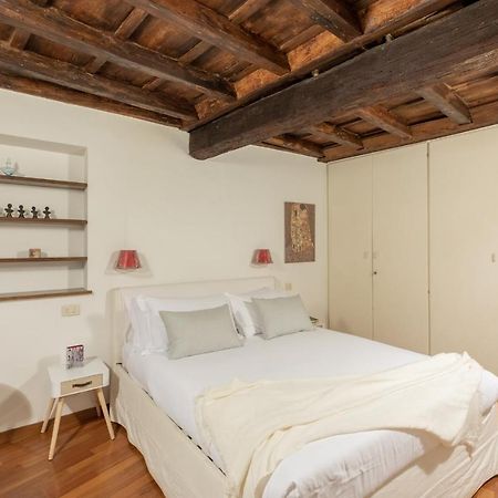 Iflat Comfy Apartament In Campo De' Fiori Rome Exterior photo