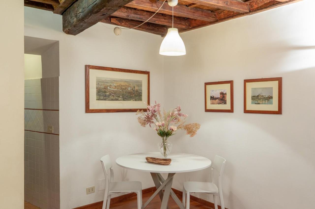 Iflat Comfy Apartament In Campo De' Fiori Rome Exterior photo