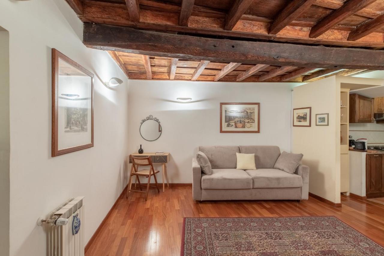Iflat Comfy Apartament In Campo De' Fiori Rome Exterior photo
